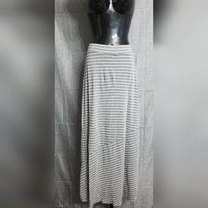 Women's Sonoma Life + Style Long Maxi Skirt | Color: Gray & White Striped | Size